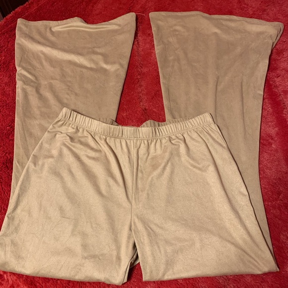 Fashion Nova Two Piece Set - Picture 3 of 6